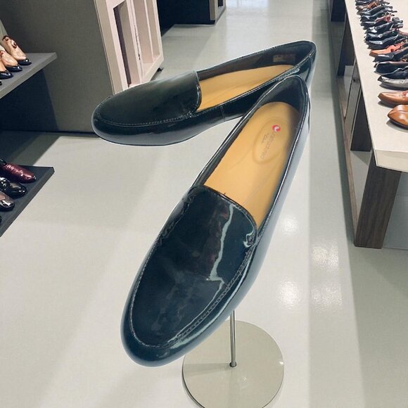 Clarks Womens Unstructured Patent Leather Black Loafers Size UK 4 / US 6.5 - Picture 2 of 9